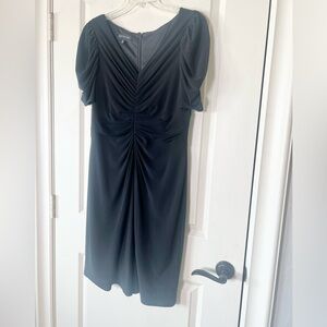 Jones New York Dress Black V-Neck Ruched and Lined Midi Dress Size 14